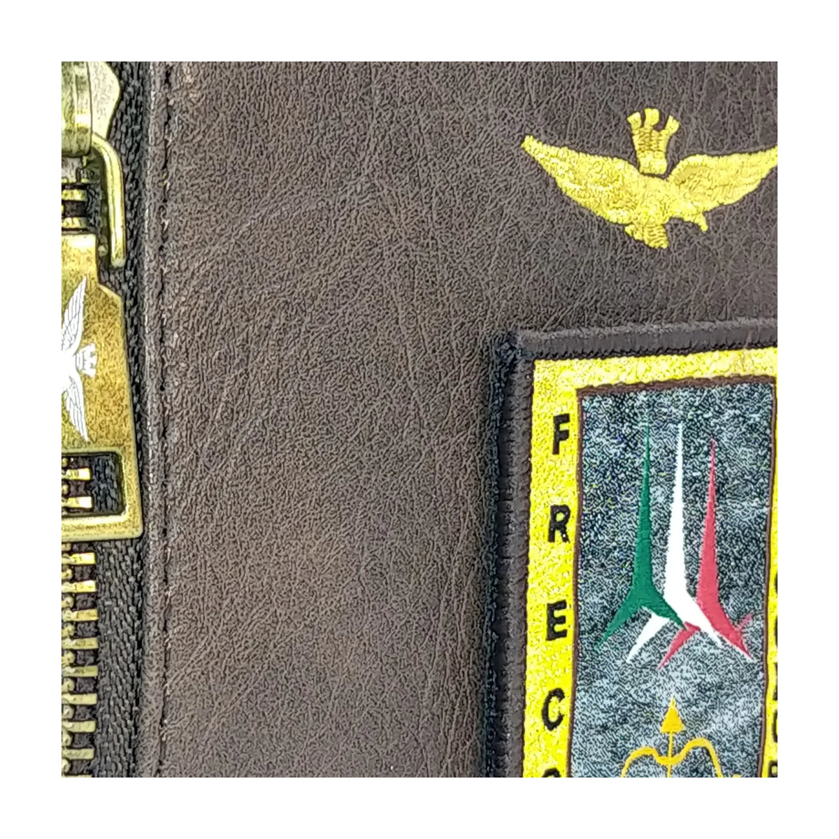 Dettaglio finiture e hardware di Aeronautica Militare Pilot Zaino Pc - Moro