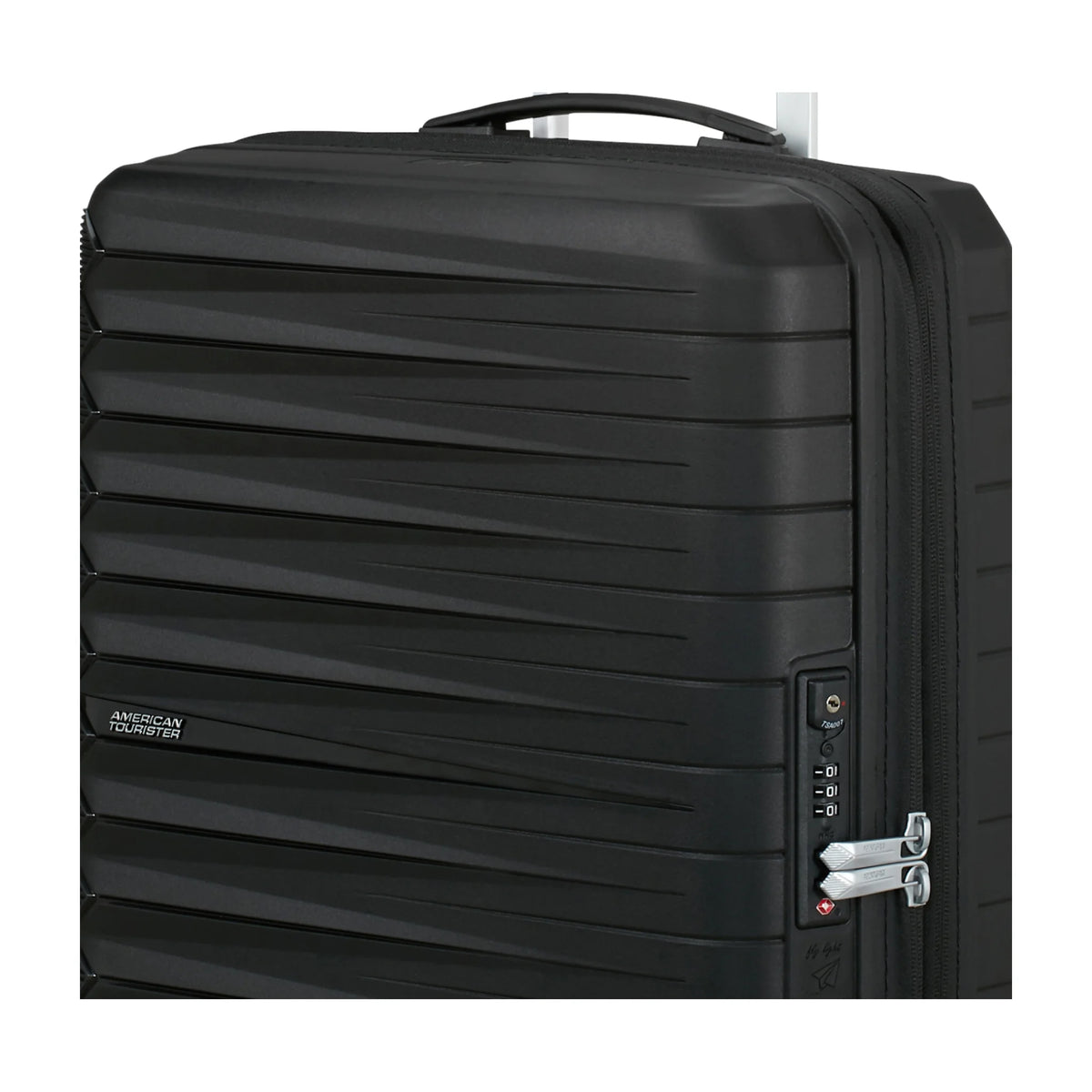 Dettaglio finiture e hardware di American Tourister Fastforward Trolley (4 Ruote) - Flash Black