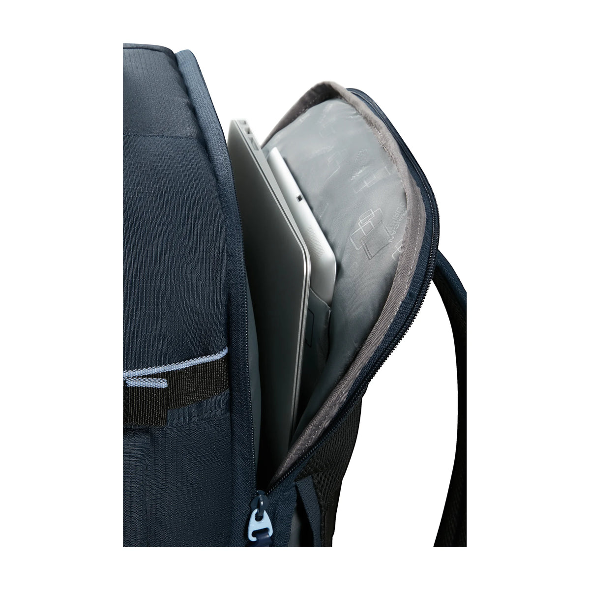 Elementi e accessori inclusi in American Tourister Take2Cabin Sport Backpack - Dark Navy