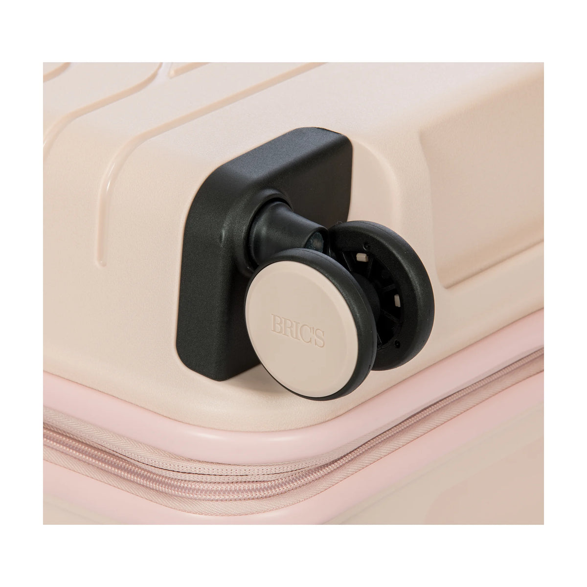 Dettaglio finiture e hardware di Bric's Ulisse B|Y Trolley Medio Espandibile - Pink