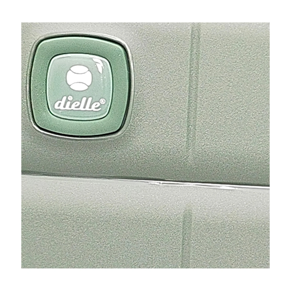 Dettaglio finiture e hardware di Dielle Vivace Spinner - Verde