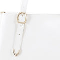 Dettaglio finiture e hardware di Pelletteria Veneta Shopper 3 Scomparti - Bianco