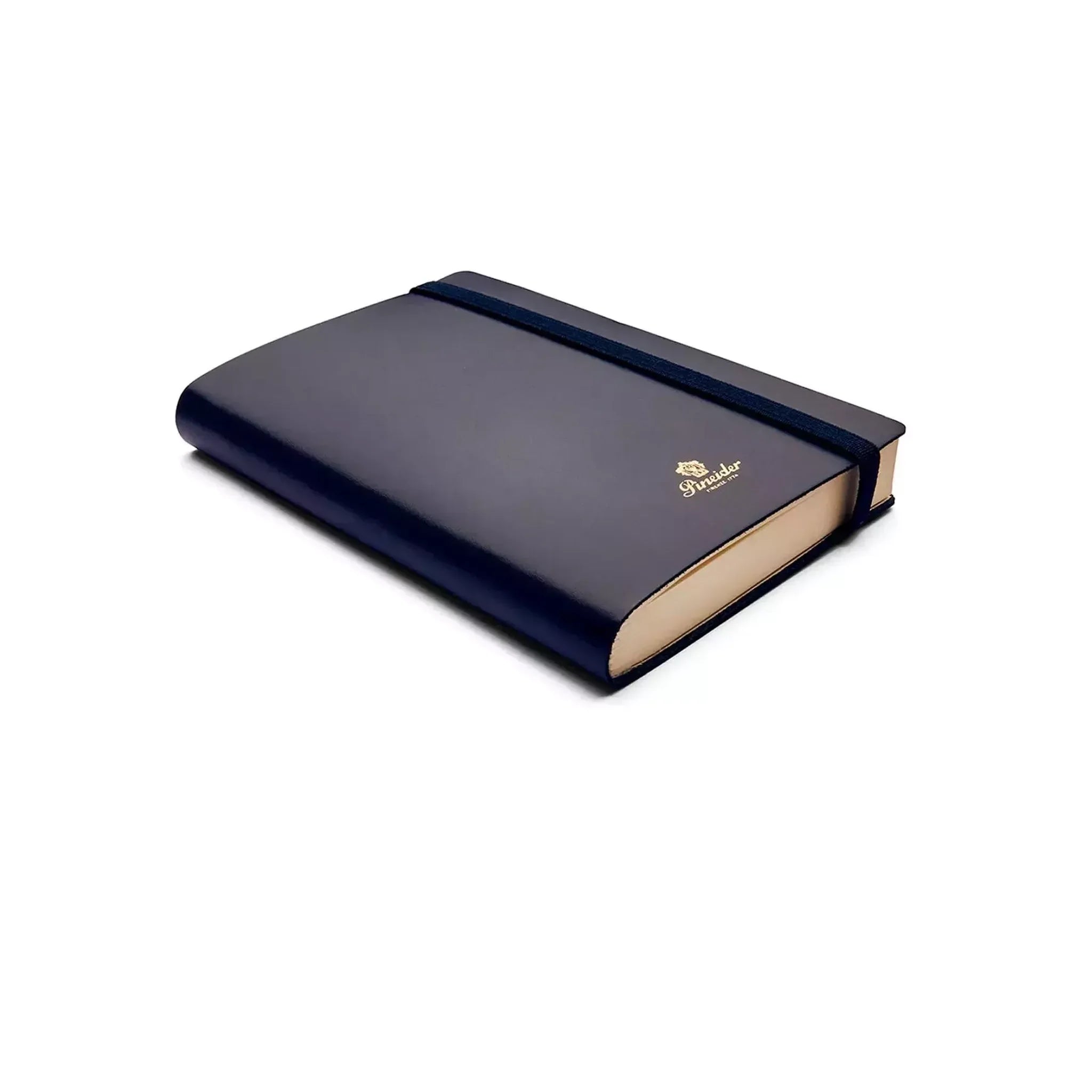 Vista di tre quarti di Pineider Classic Notebook Classic Senza Righe - Blu