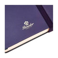 Dettaglio finiture e hardware di Pineider Classic Notebook Classic Senza Righe - Bluette