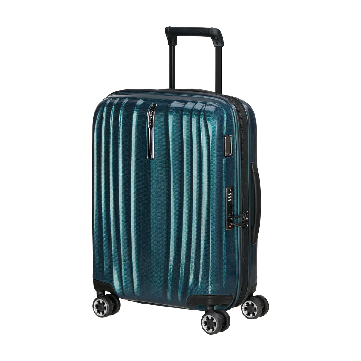 Vista di tre quarti di Samsonite Nexis Trolley (4 Ruote) - Deep Petrol