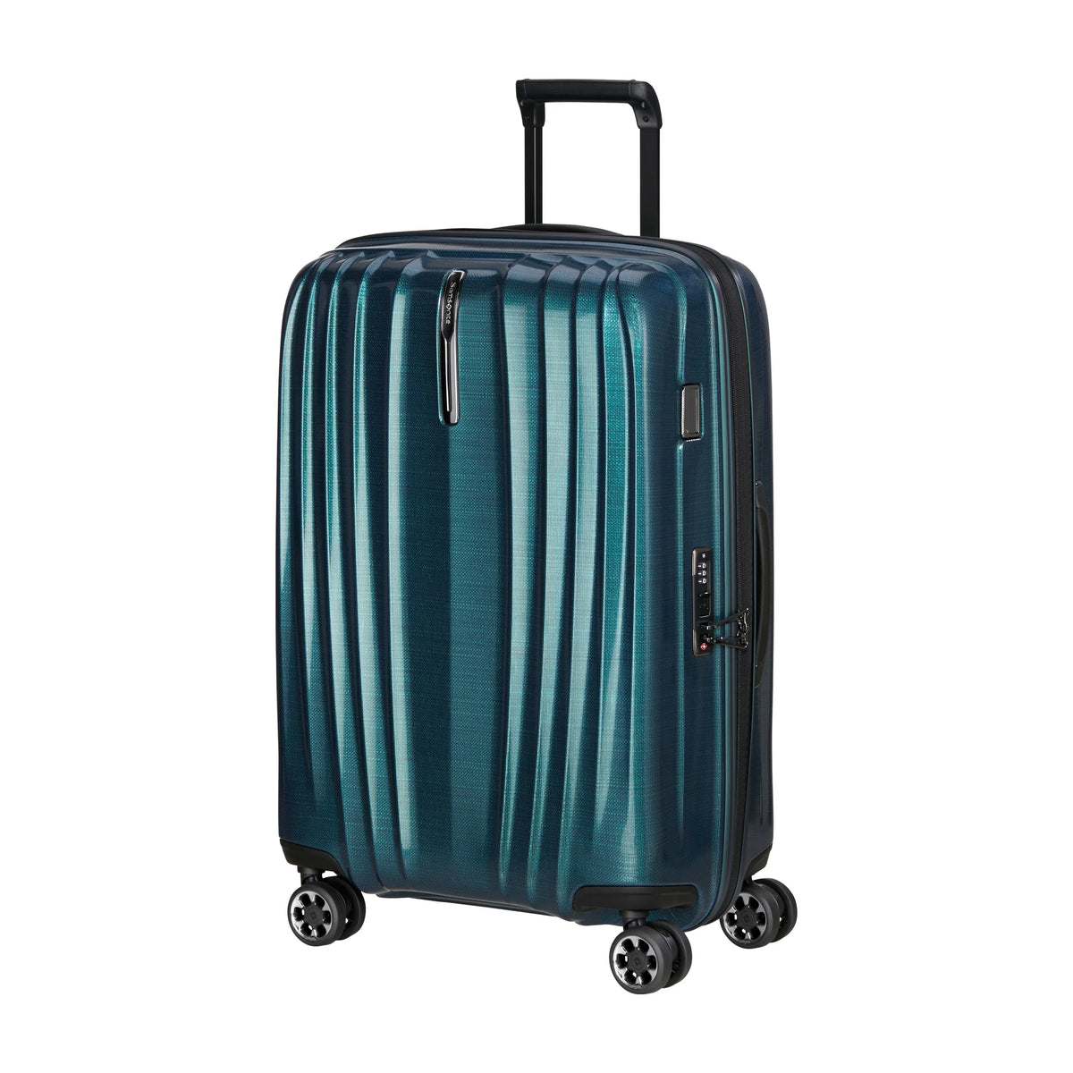 Vista di tre quarti di Samsonite Nexis Trolley (4 Ruote) - Deep Petrol