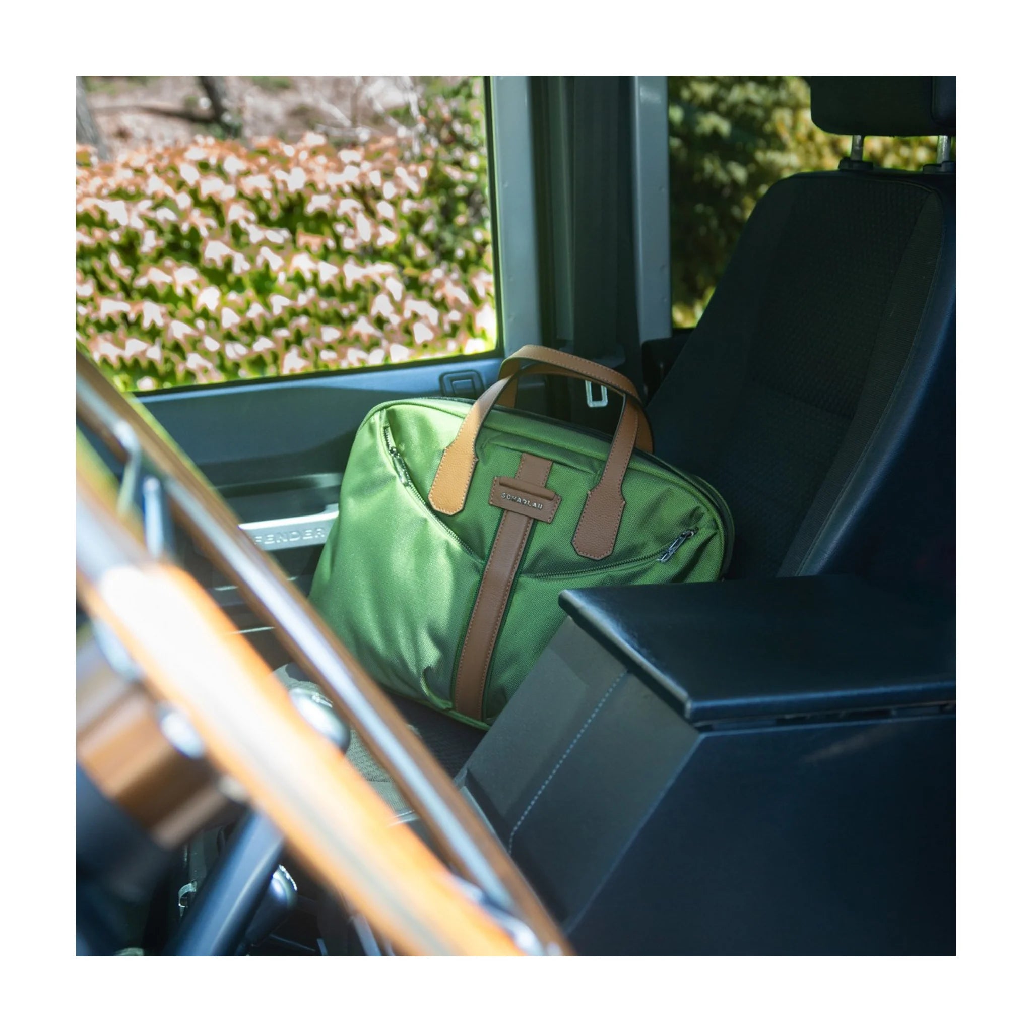 Dettaglio finiture e hardware di SUPER JUMBO - Scharlau First Class Borsa Lavoro - Verde